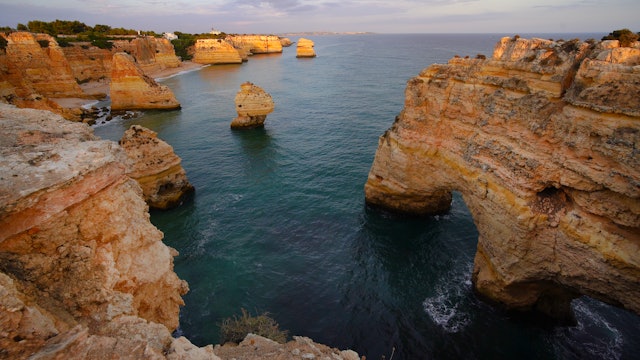 Coastal Portugal - Algarve 1 HR Nature Relaxation Film in 4K