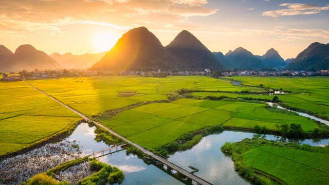 Flying over Vietnam - 1HR, 4K