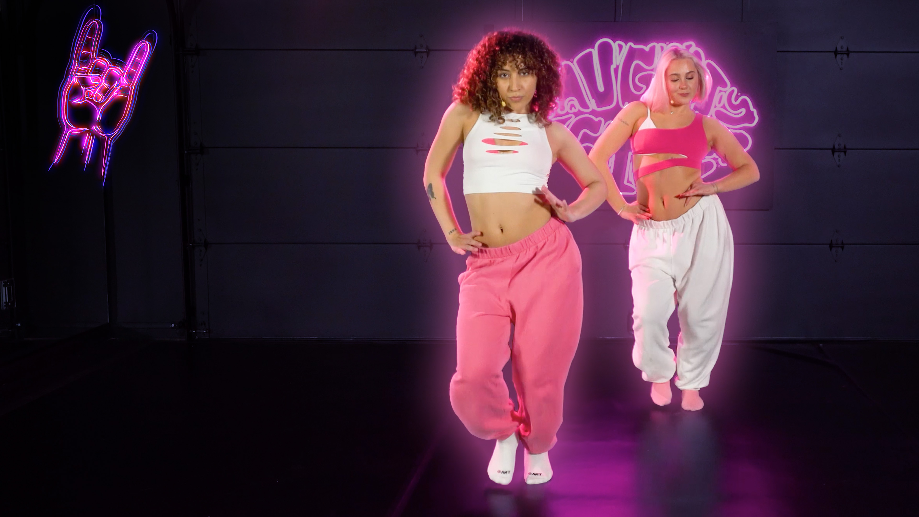 FLY ME 2 PARIS • L1