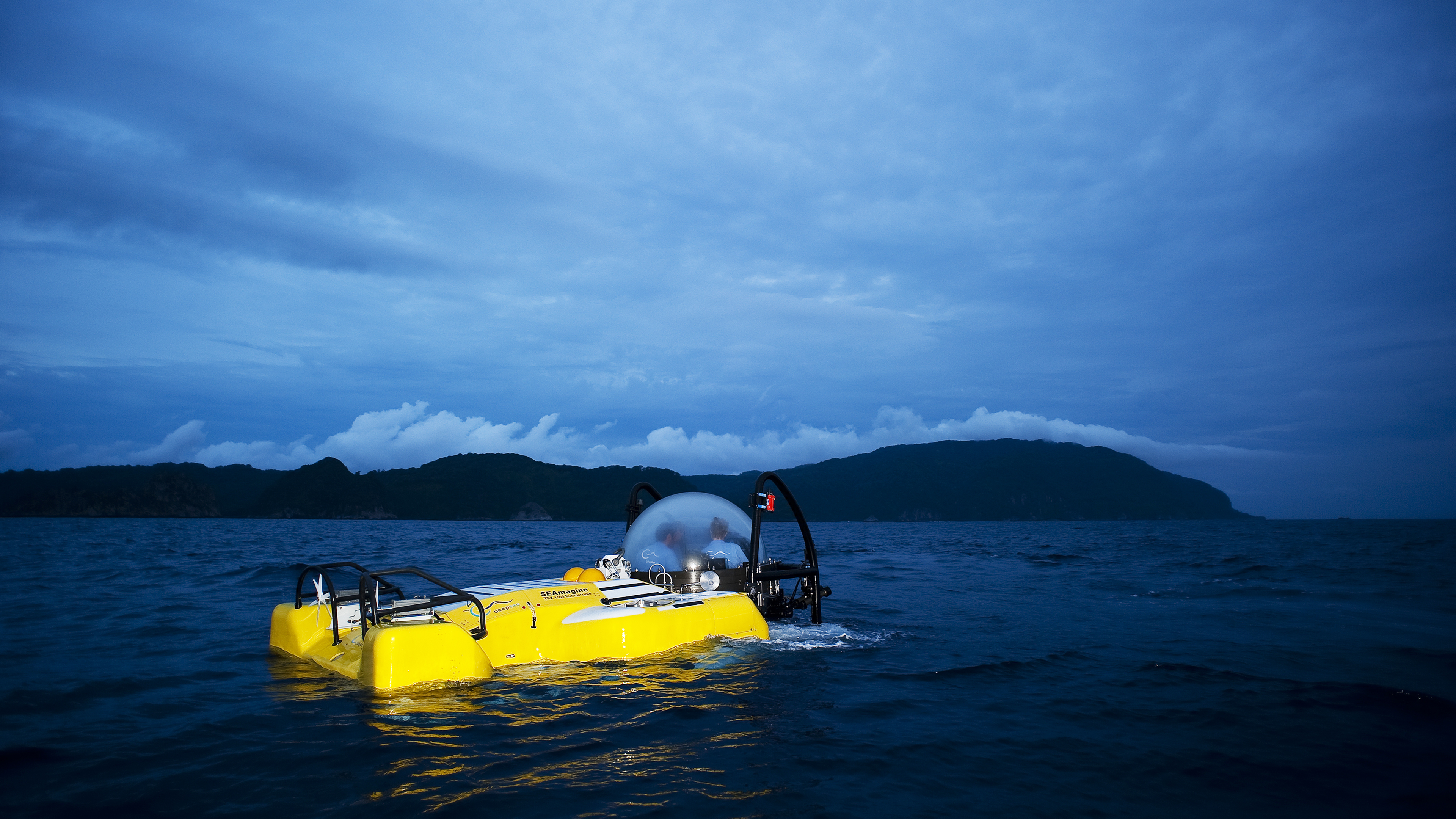 Field Reports: Science in Extreme Environments - Island Submersible Timelapse