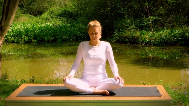 Kundalini Yoga For Your Week - Friday Warmup
