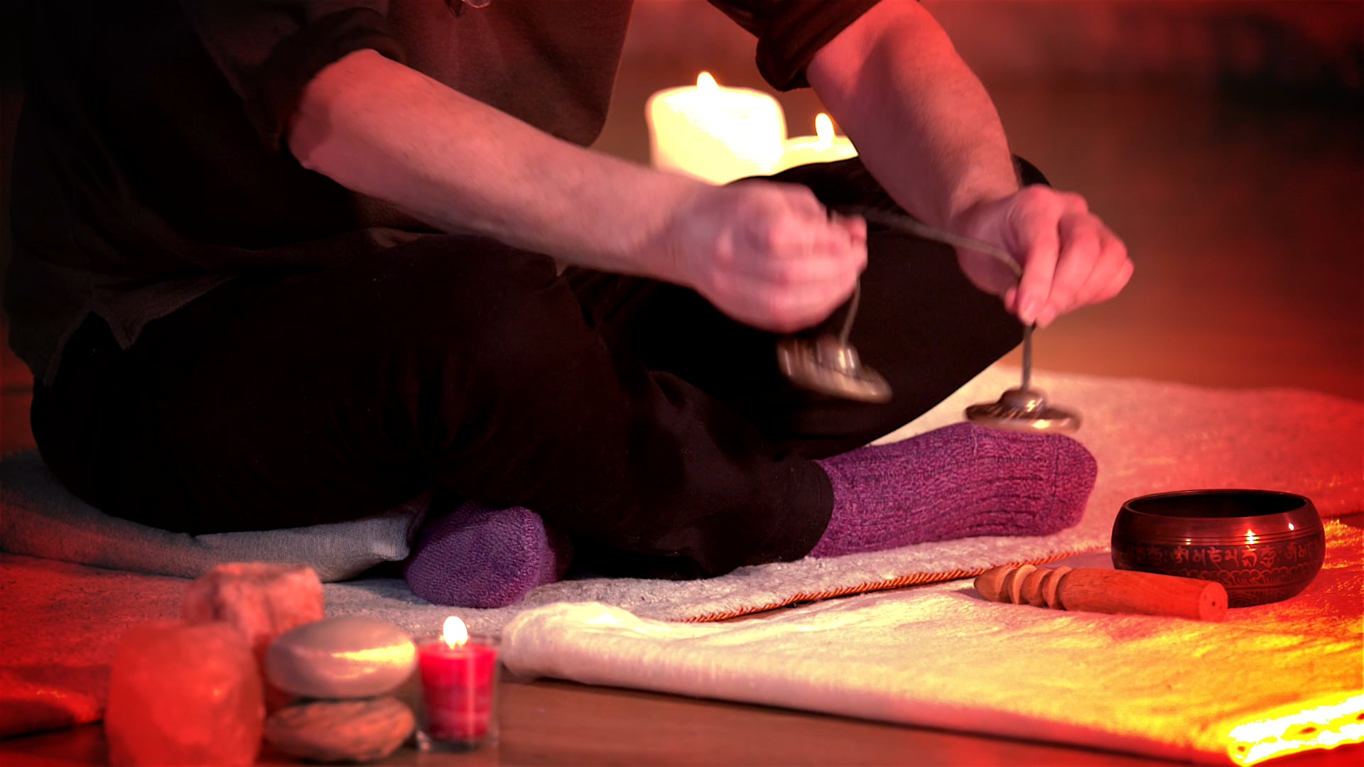 Chakra Meditations - Base Chakra - with James Philip