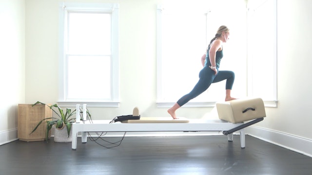 Reformer 50 Minute Flow with Joelle [Reformer Box]