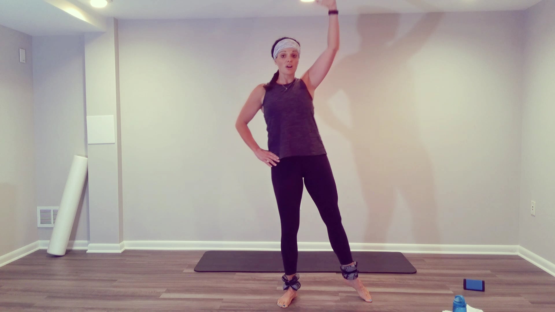 Chisel Glutes & Obliques Intensive - 23 min