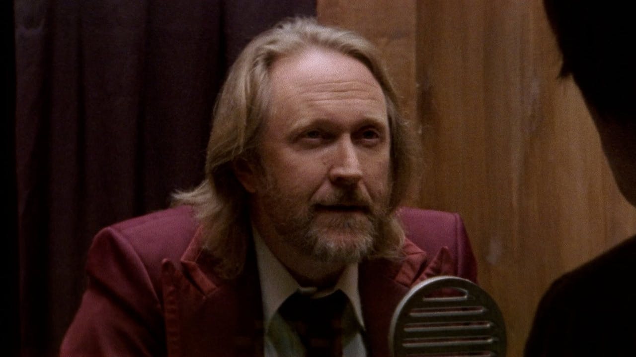 5-25-77-trailer-the-movie-store