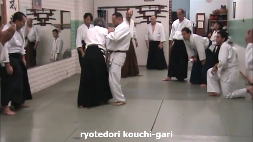 ryotedori kouchi-gari
