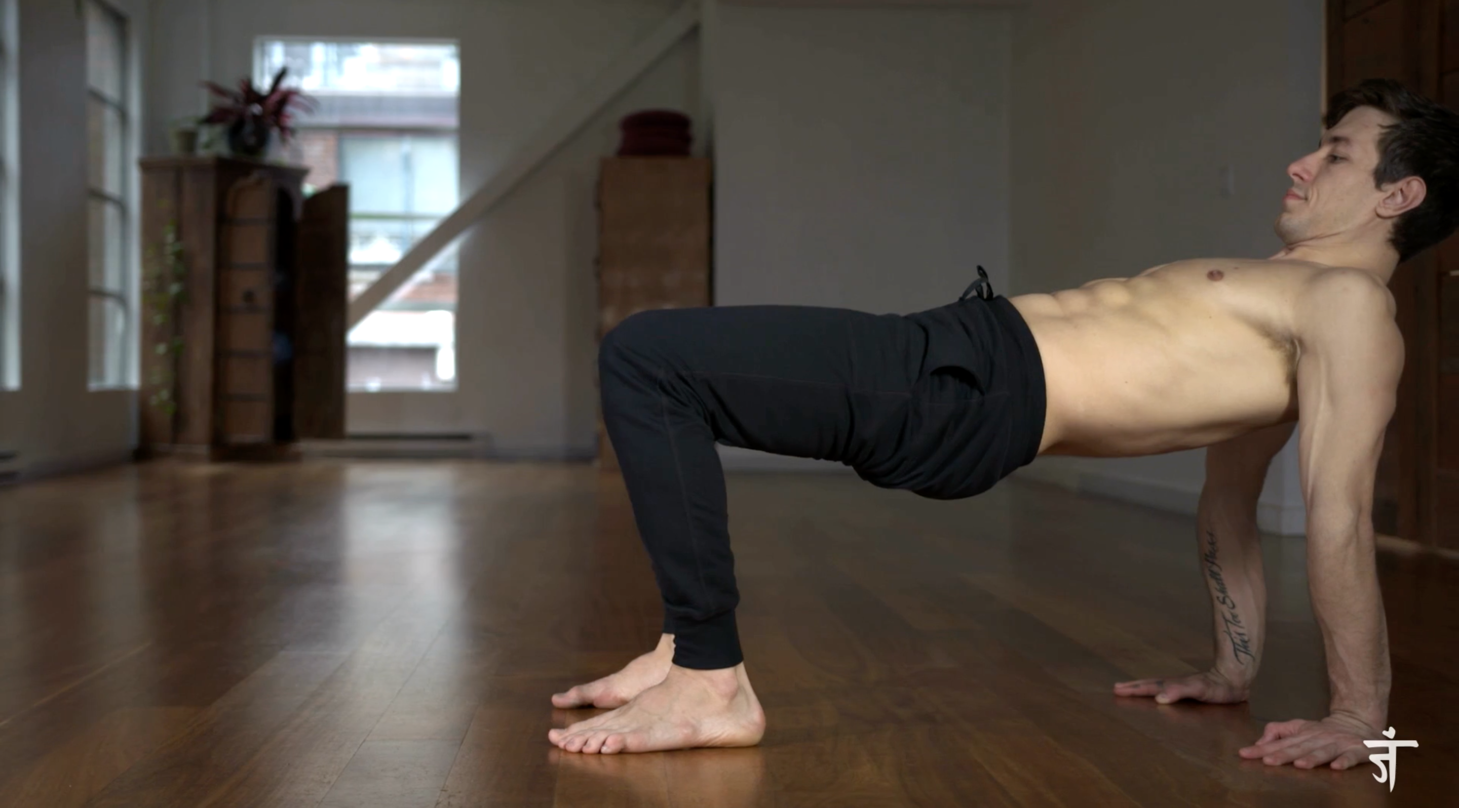 Learn Bear Crab Roll with Slava | Level 2