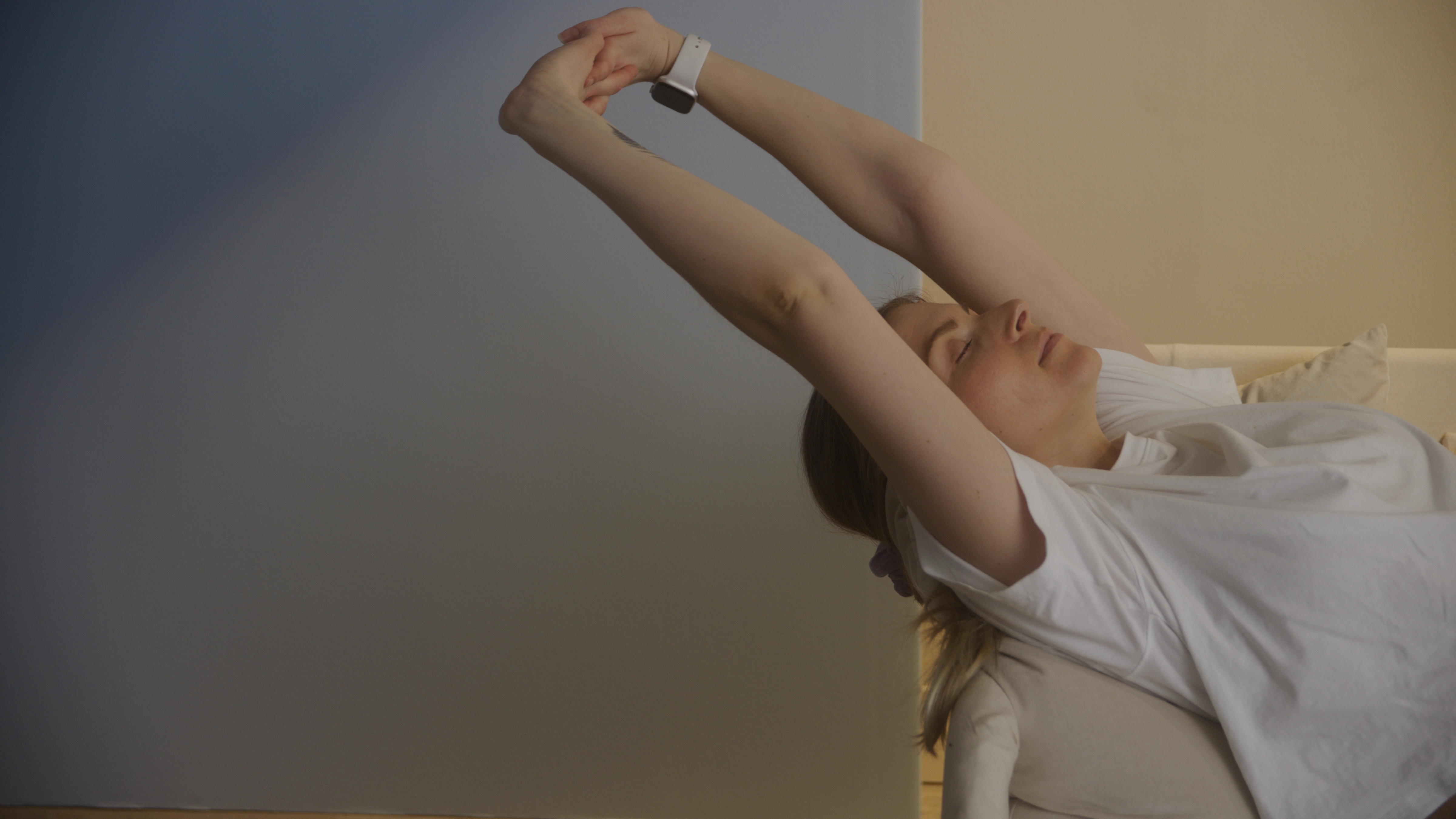 Easy Morning Stretch with Amanda | Gentle Movement Class (14 Mins)
