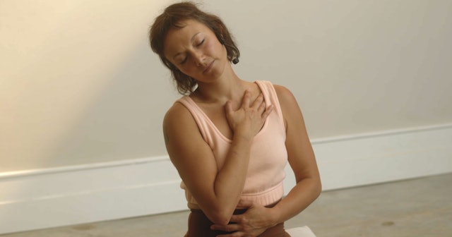Neck & Shoulders Release with Lydia | Restorative Movement Class (22 Mins)