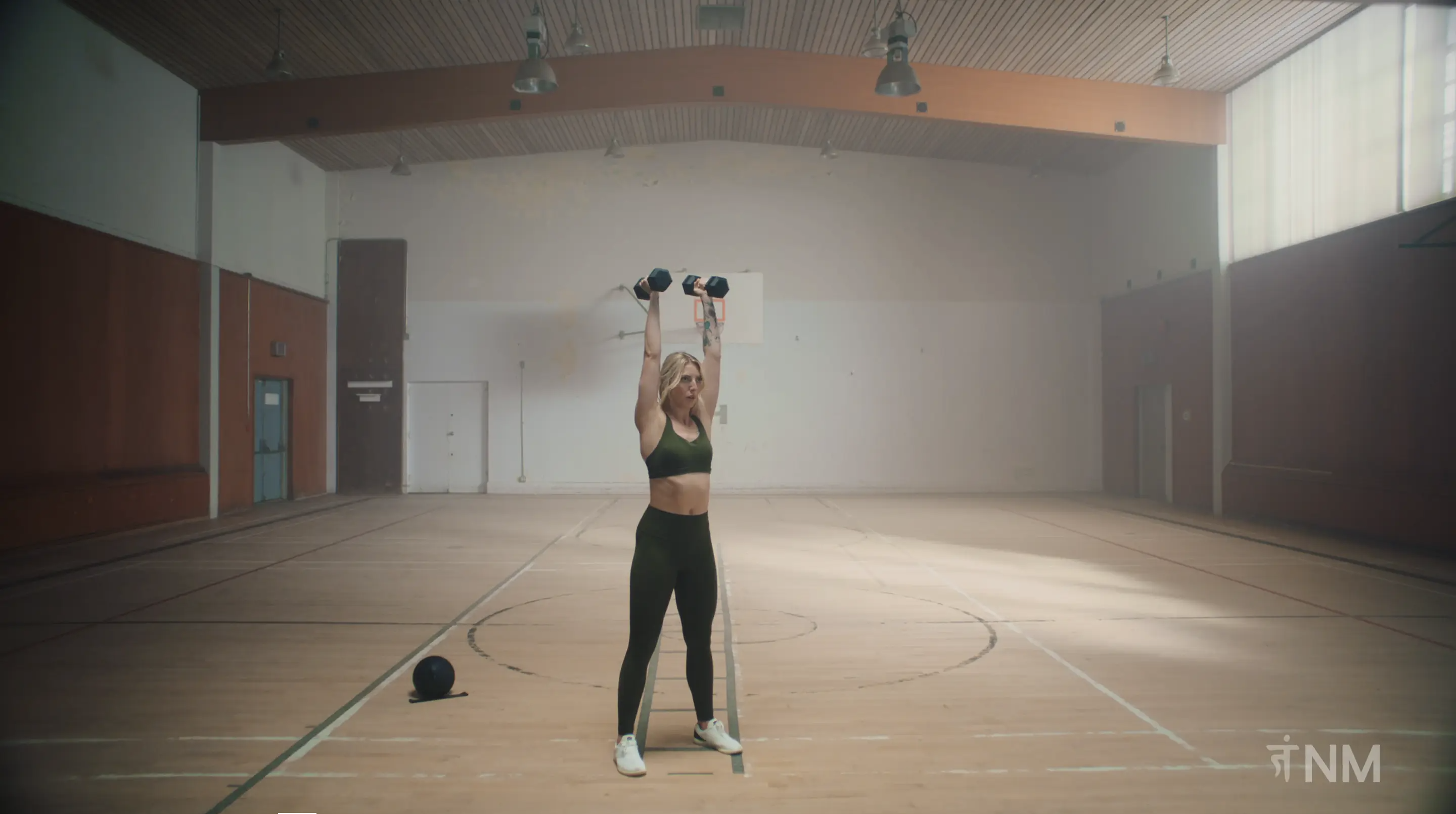 Learn Squat Thruster with Keighty (1 Min)