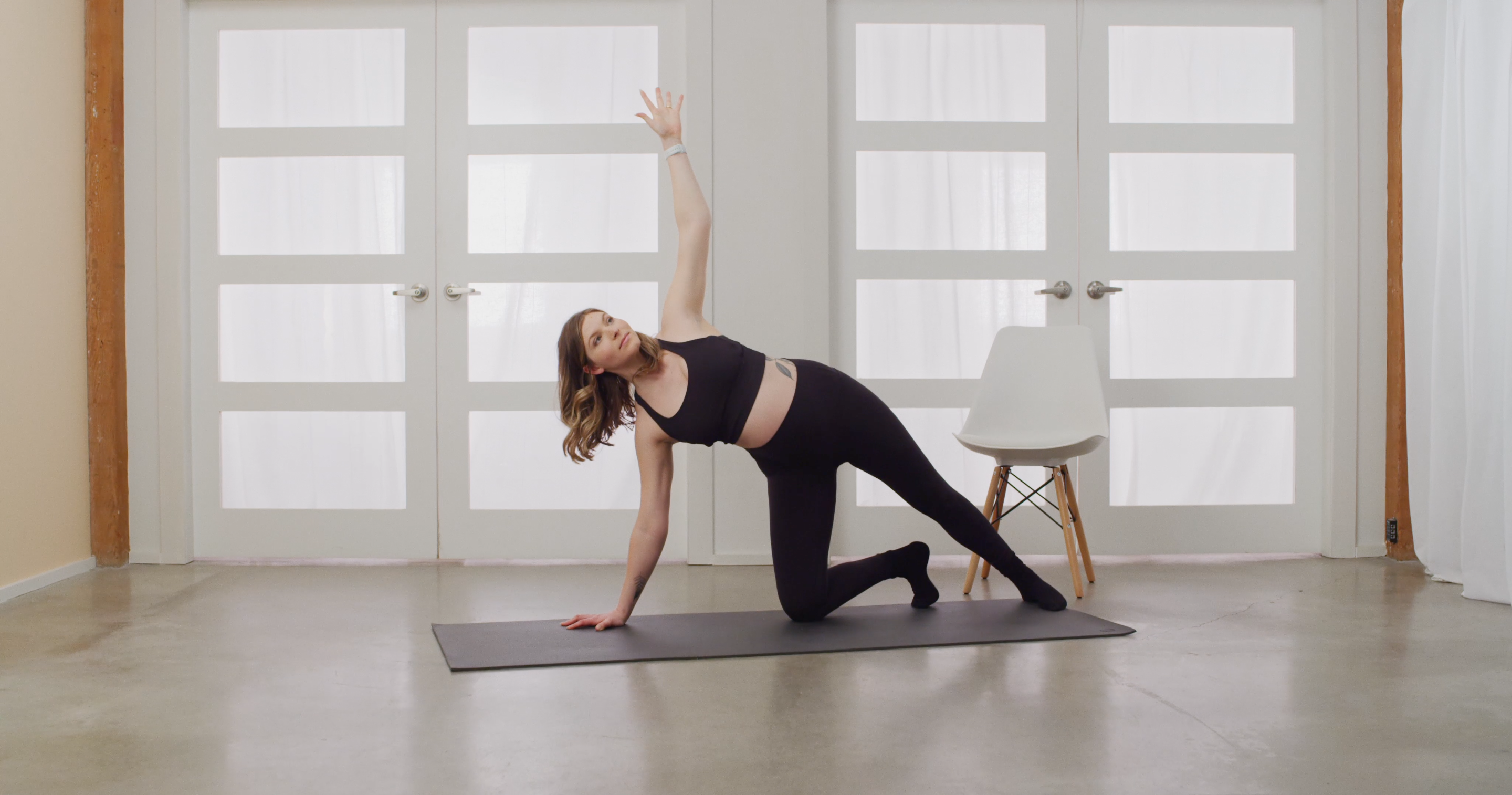 NEW | Middays with Amanda | Prenatal Class to Reconnect to Your Body (11 Mins)