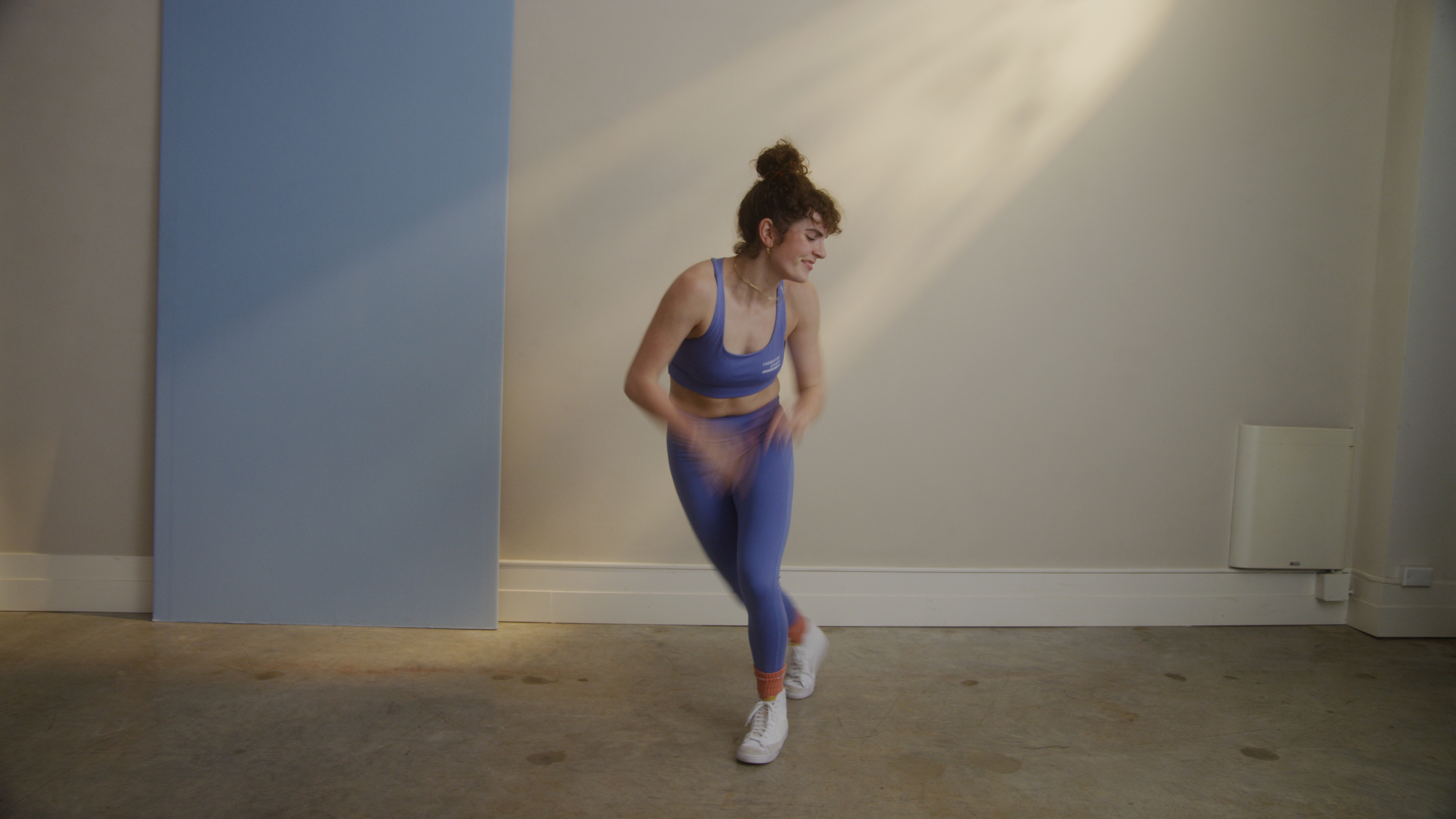 Beginner Groove with Hannah | Beginner-Friendly Dance Class (21 Mins)