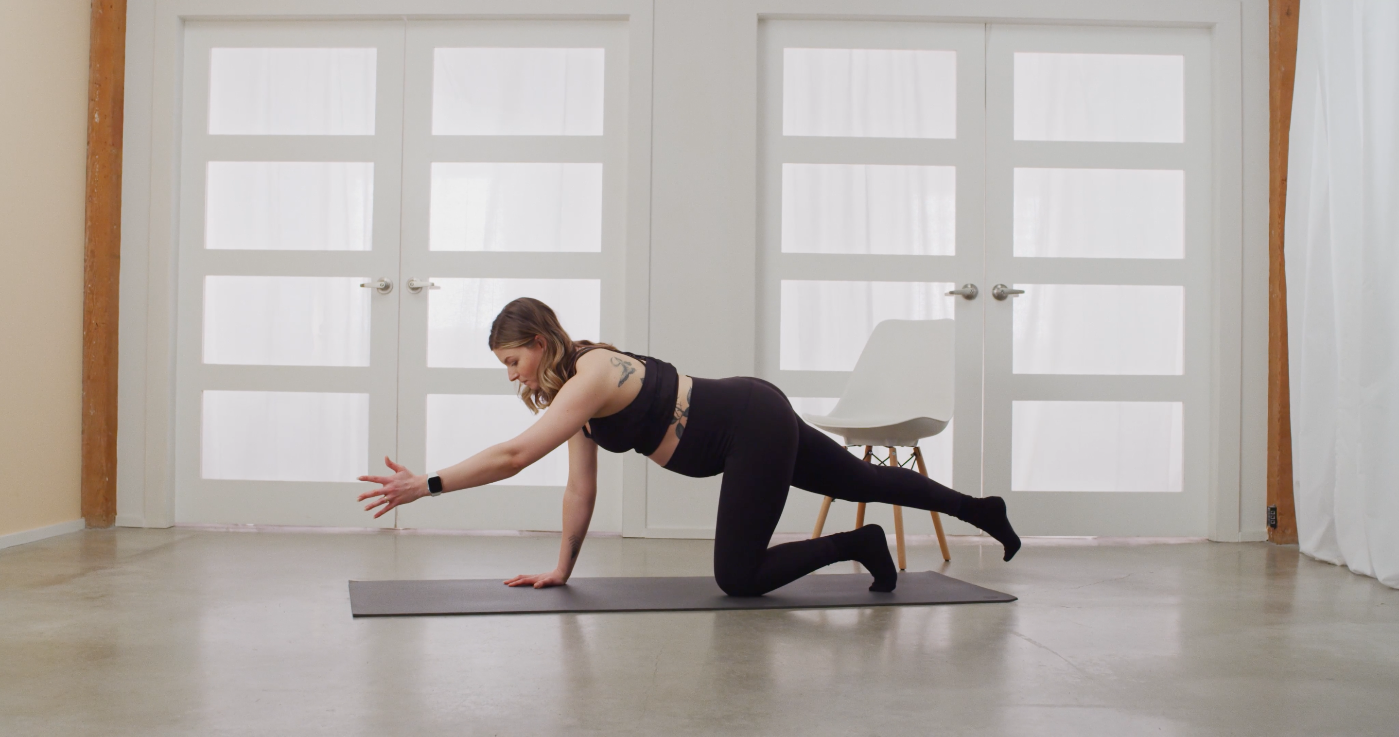 NEW | Modifying Core Movements During Your Pregnancy with Amanda (4 Mins)