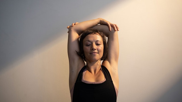NEW | Take a Load Off with Lydia | Upper Body Yoga Class (29 Mins)