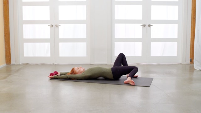 Evenings with Kate | Restorative Weighted Yoga Class (6 Mins)