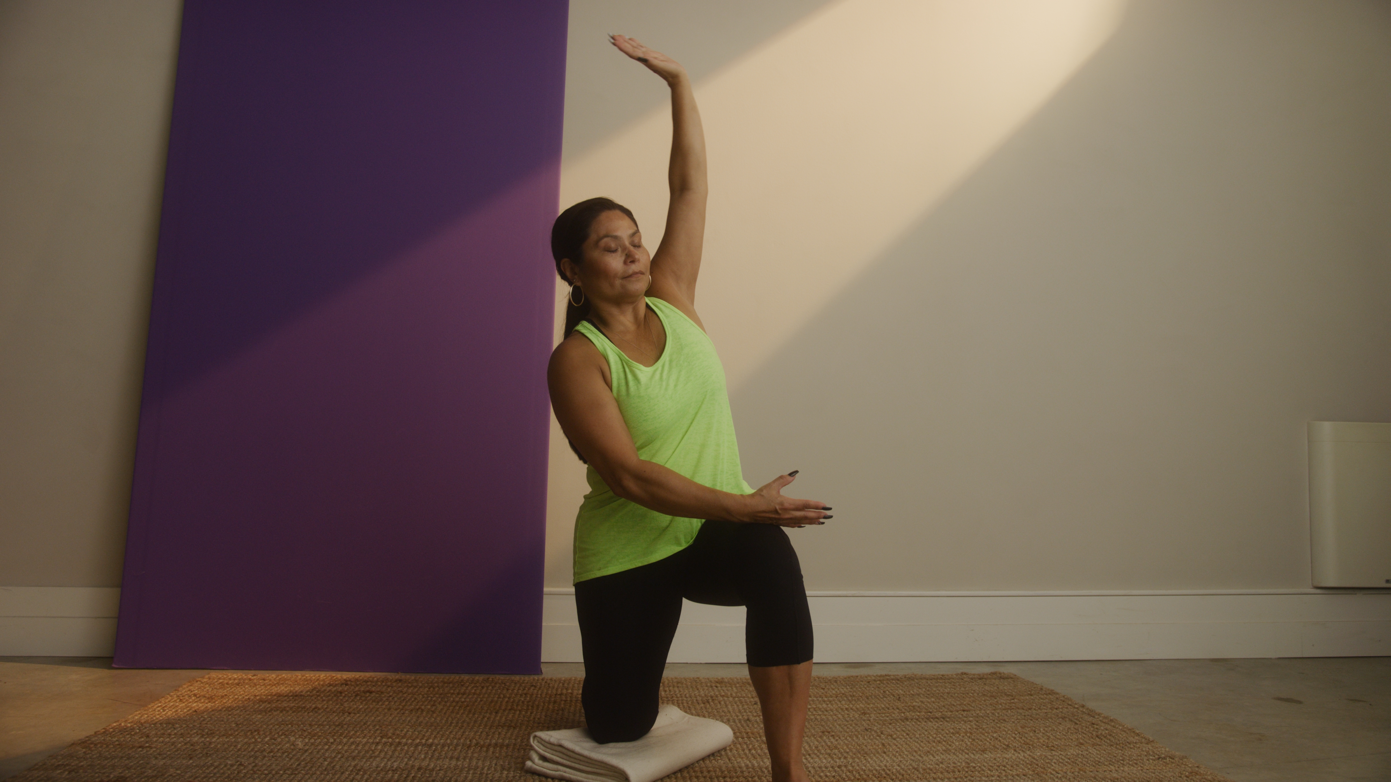 Athletic Core with Dom | Core-Focused Class (14 Mins)