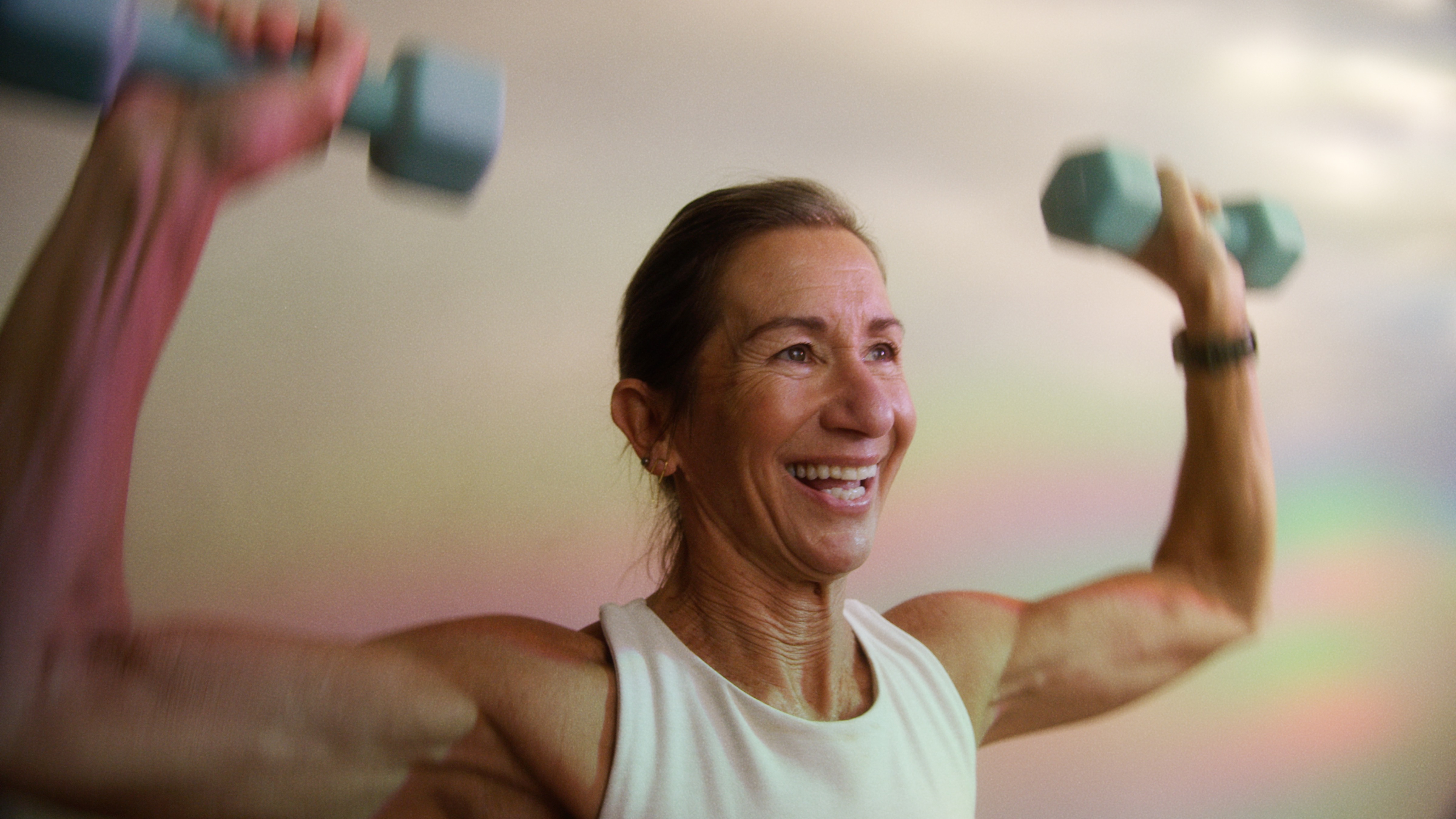 Strong Arms & Shoulders with Sylvia | Beginner Weights Class (8 Mins)