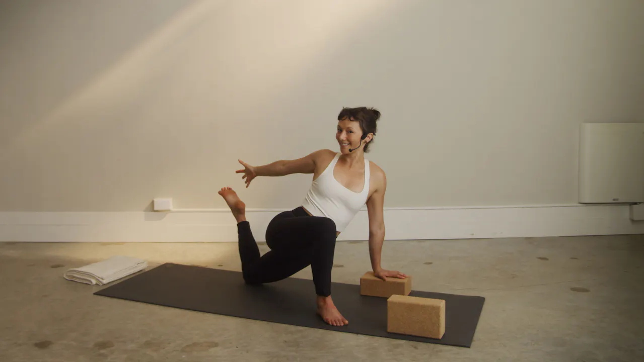 Feel Better with Lydia | Full Body Yoga Class (26 Mins) - Movement ...