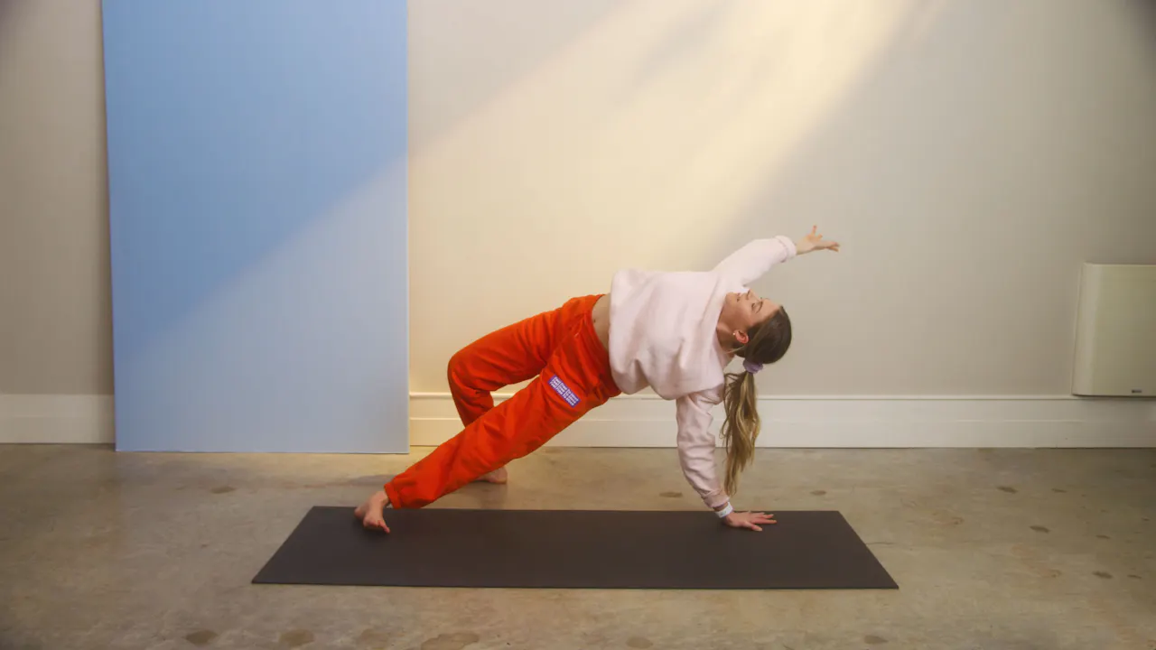 2-Minute Creativity Flow with Amanda | Fun Movement Class (2 Minutes ...