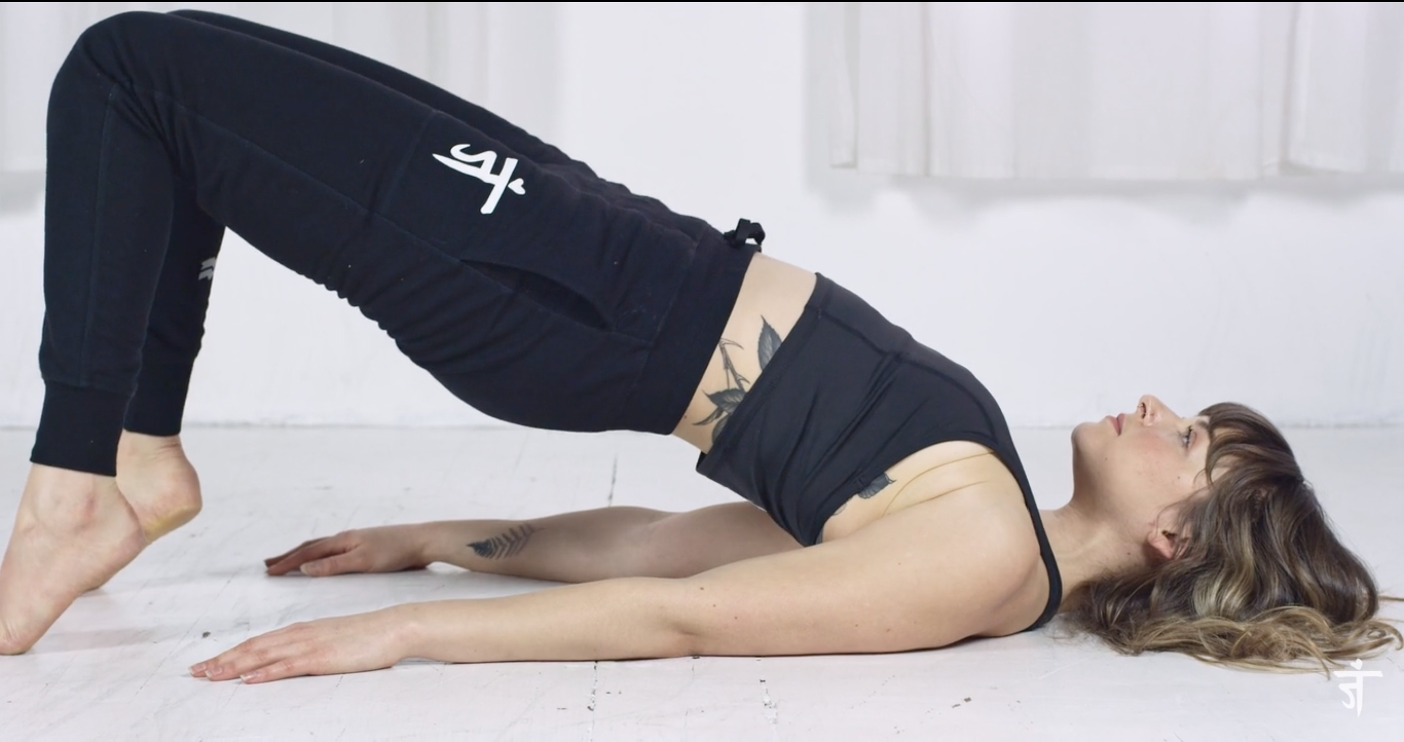 Functional Movement Class with Amanda | Level 2 (5 Mins)