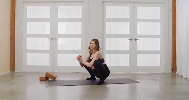 NEW | Learn How to Squat Safely with Amanda | Essential Prenatal Moves (2 Mins)