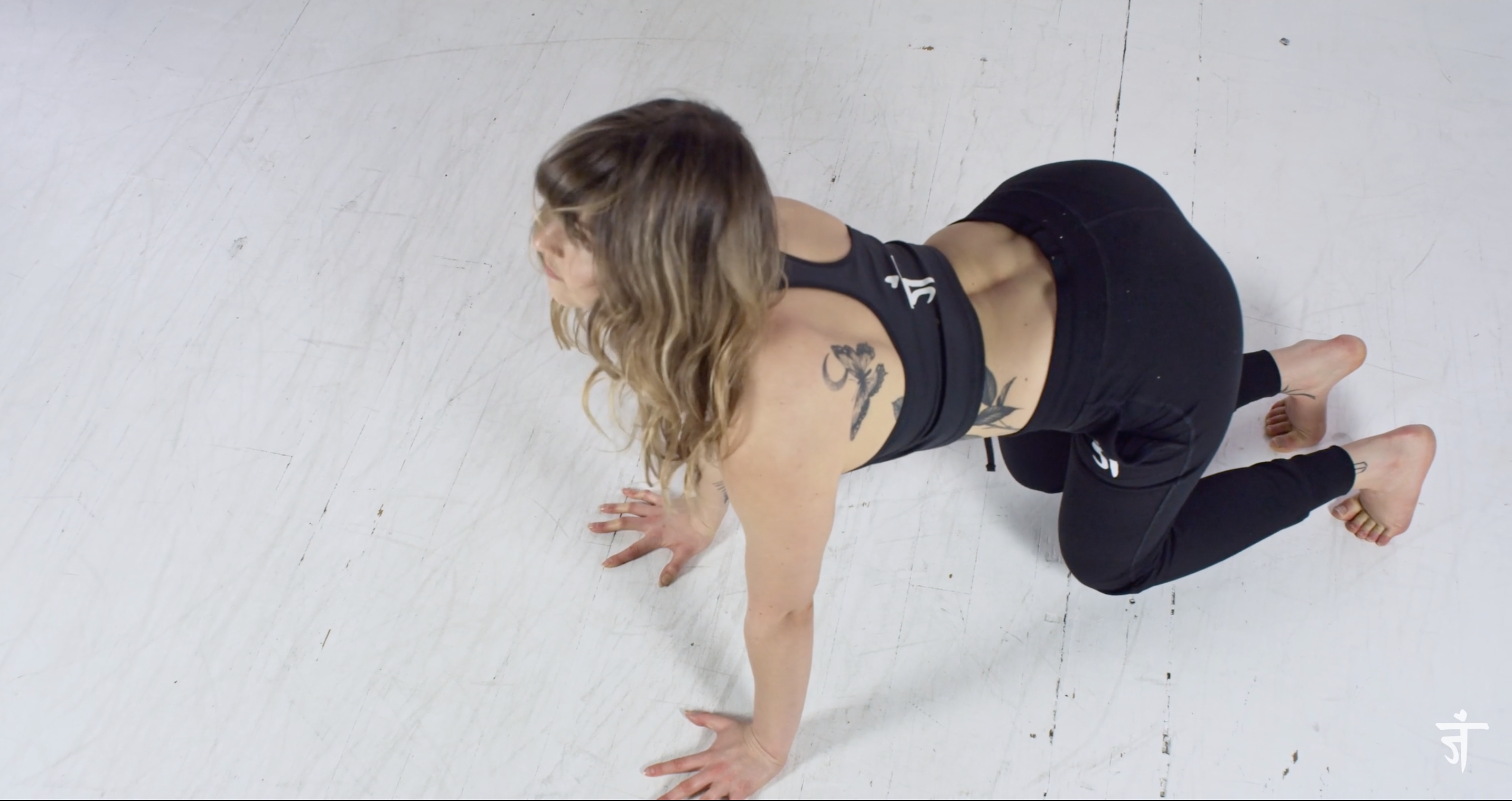 Functional Movement Class with Amanda | Level 3 (5 Mins)