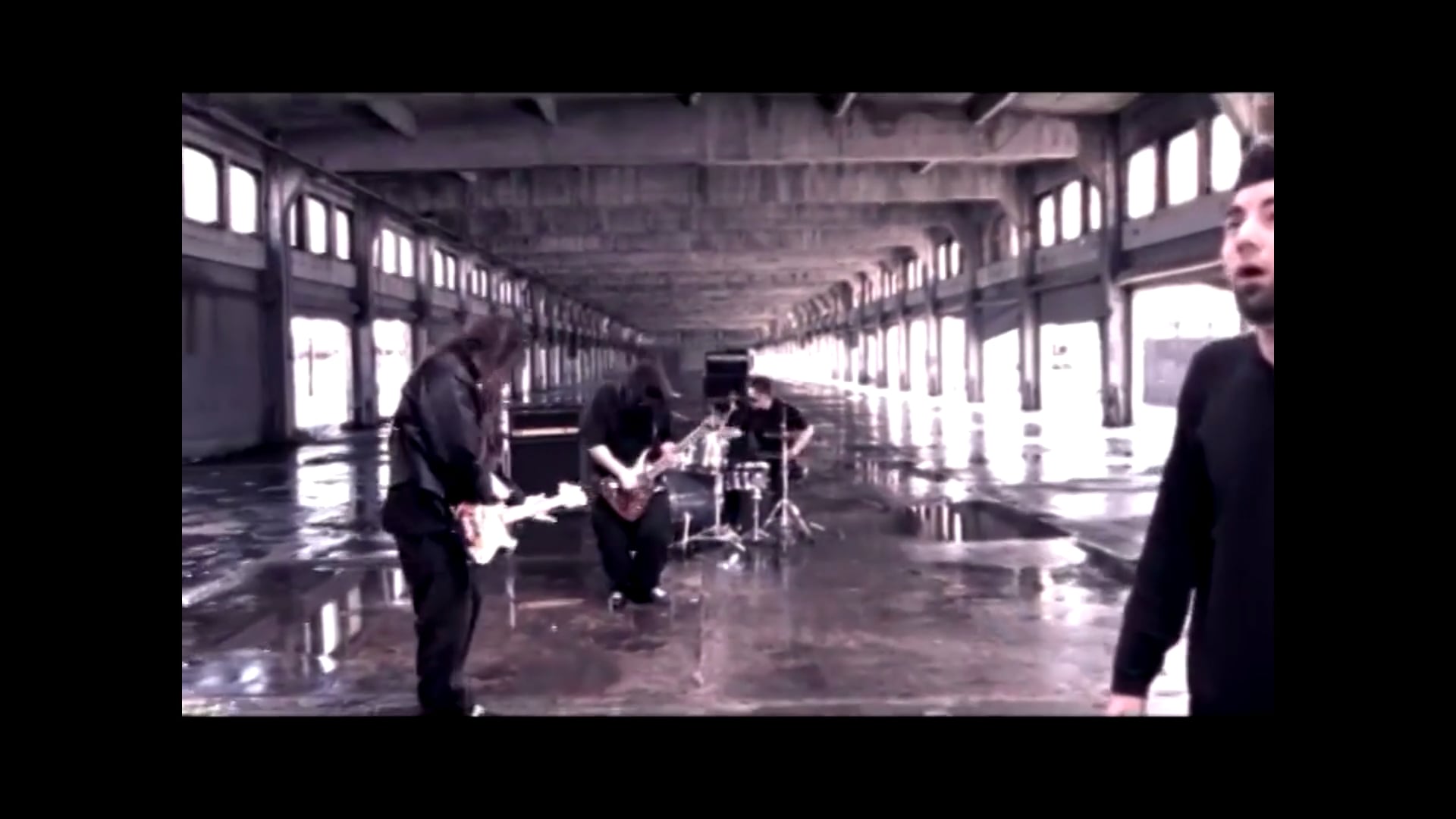 Deftones - Be Quiet And Drive (Far Away)