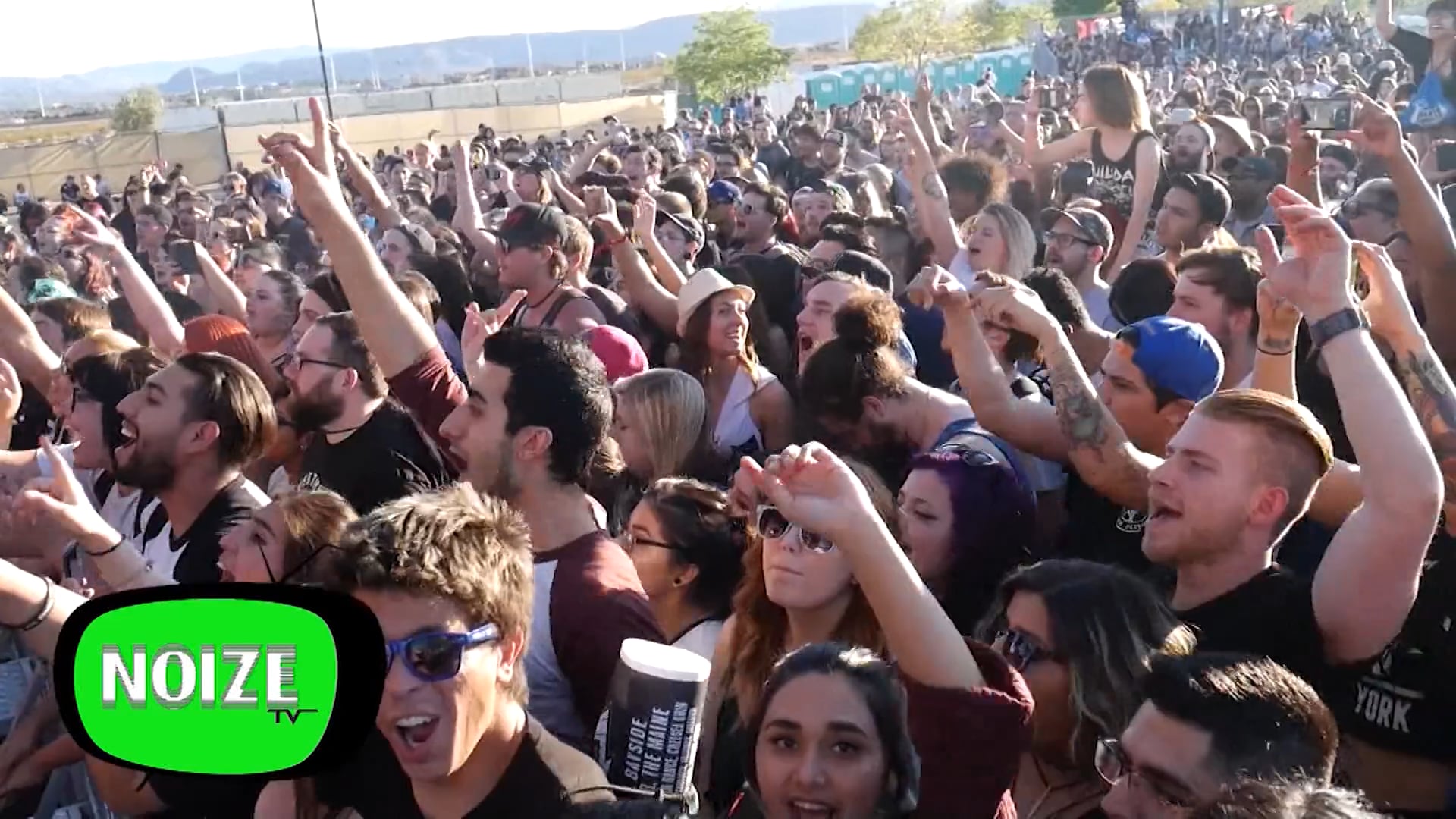 NoizeTV Shay checks out Bayside