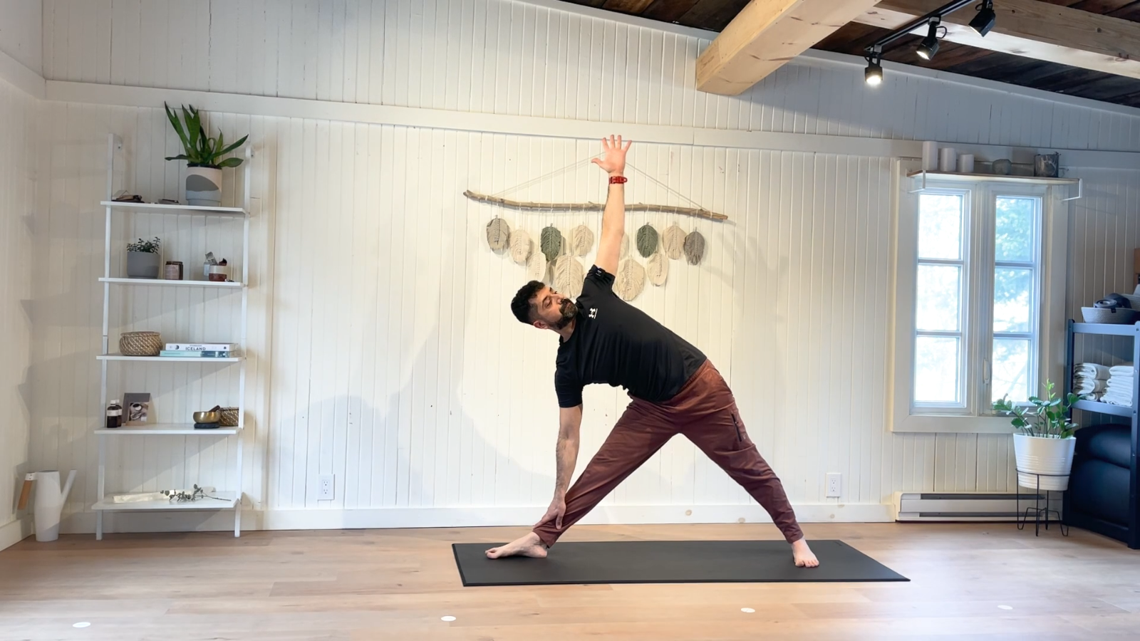 Yoga pour l'ancrage et stimuler l'énergie du corps