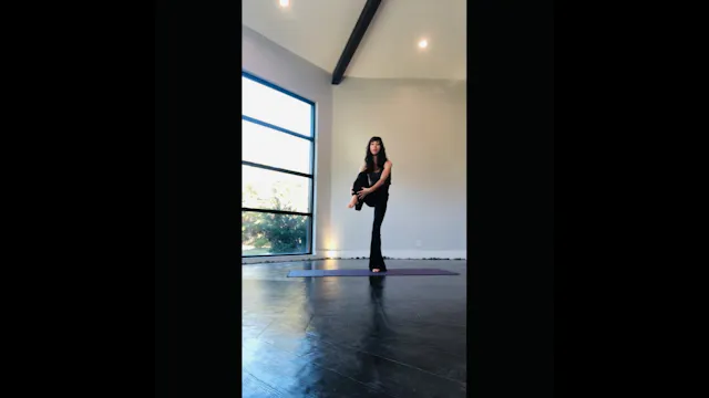 7 Min Outer Glute Burn!🍑