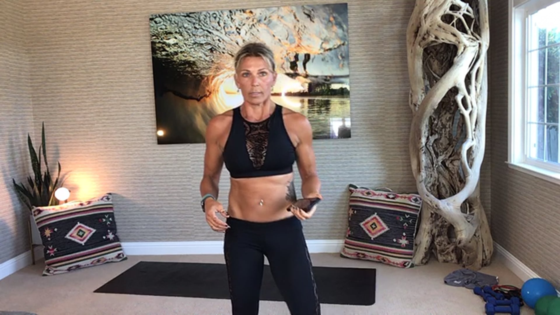 2020-05-06 Heather Leigh 30 minute SHRED BodyWeight Bootcamp!