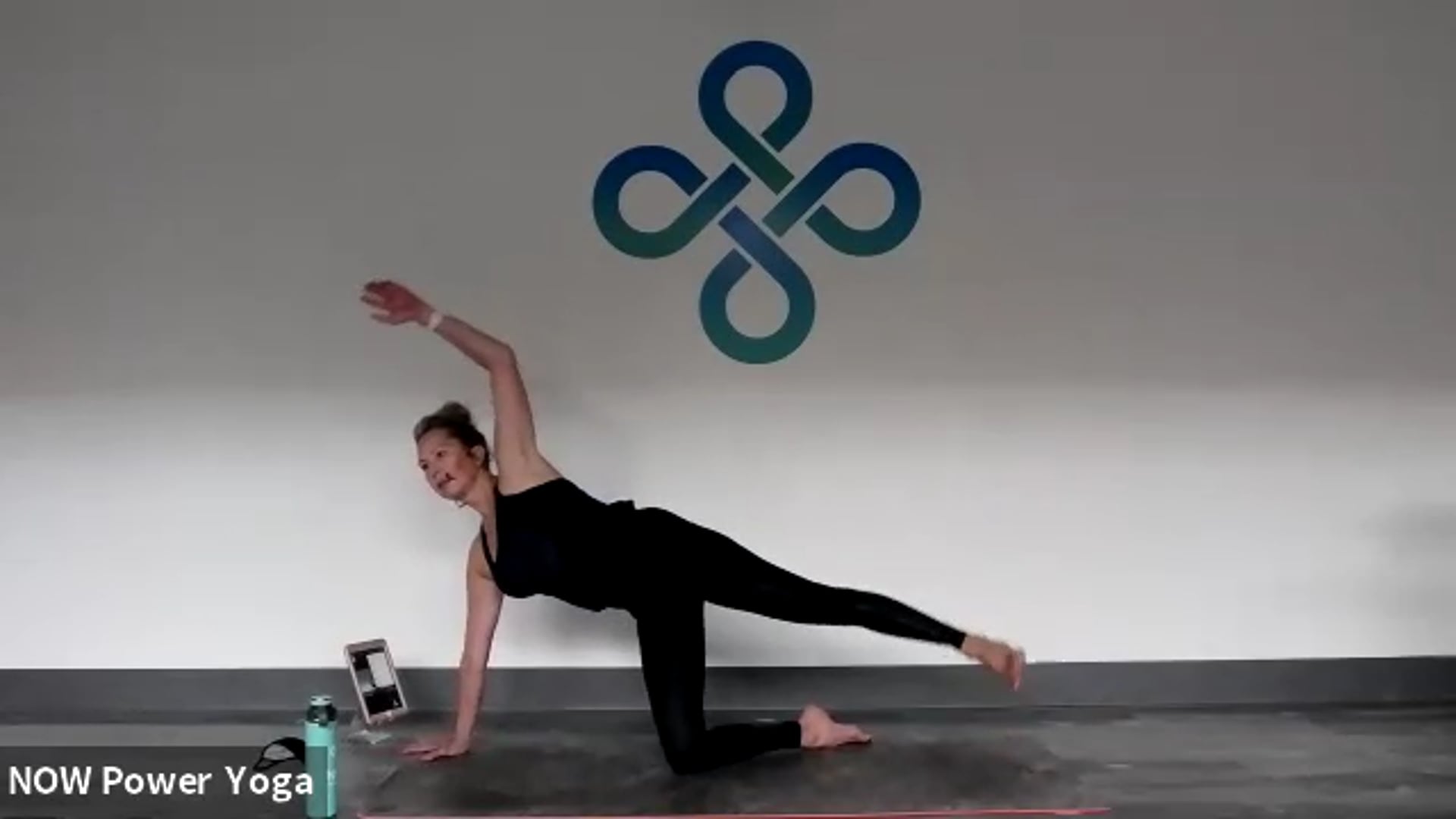 2020-11-06 Susan Hauser Power Yoga