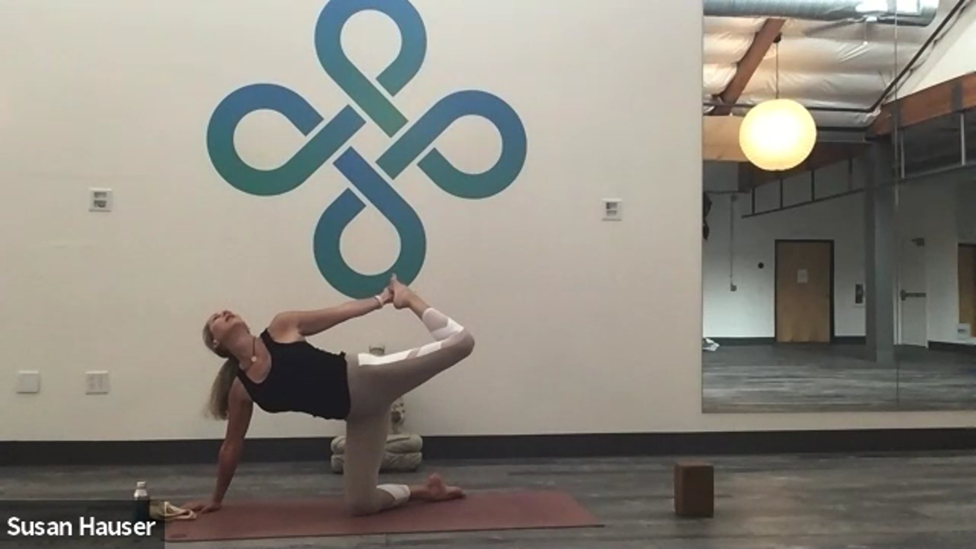 2020-04-11 Susan Hauser Power Yoga