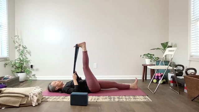 RR: Leg Stretches for Relaxation