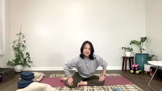 Roll & Restore: Hip & Back Massage