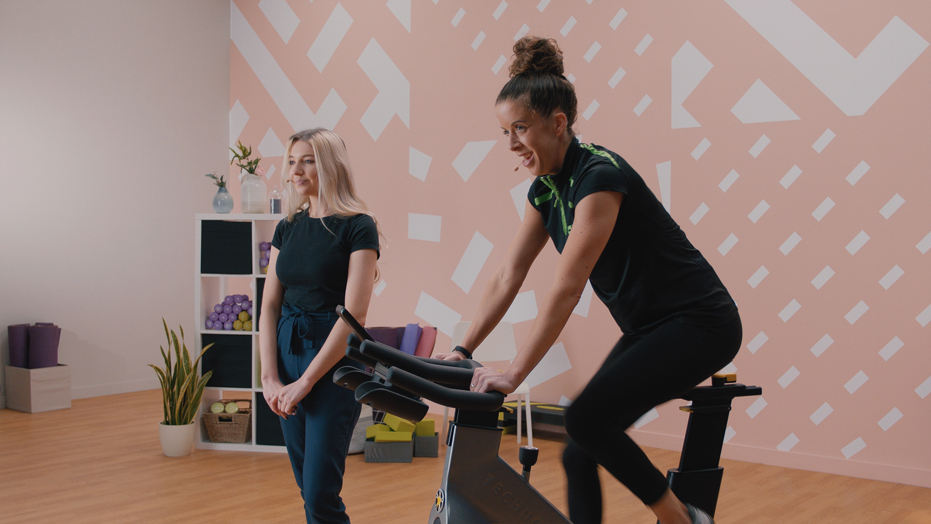 Mindfulness Cycling with Sophie and Zahra