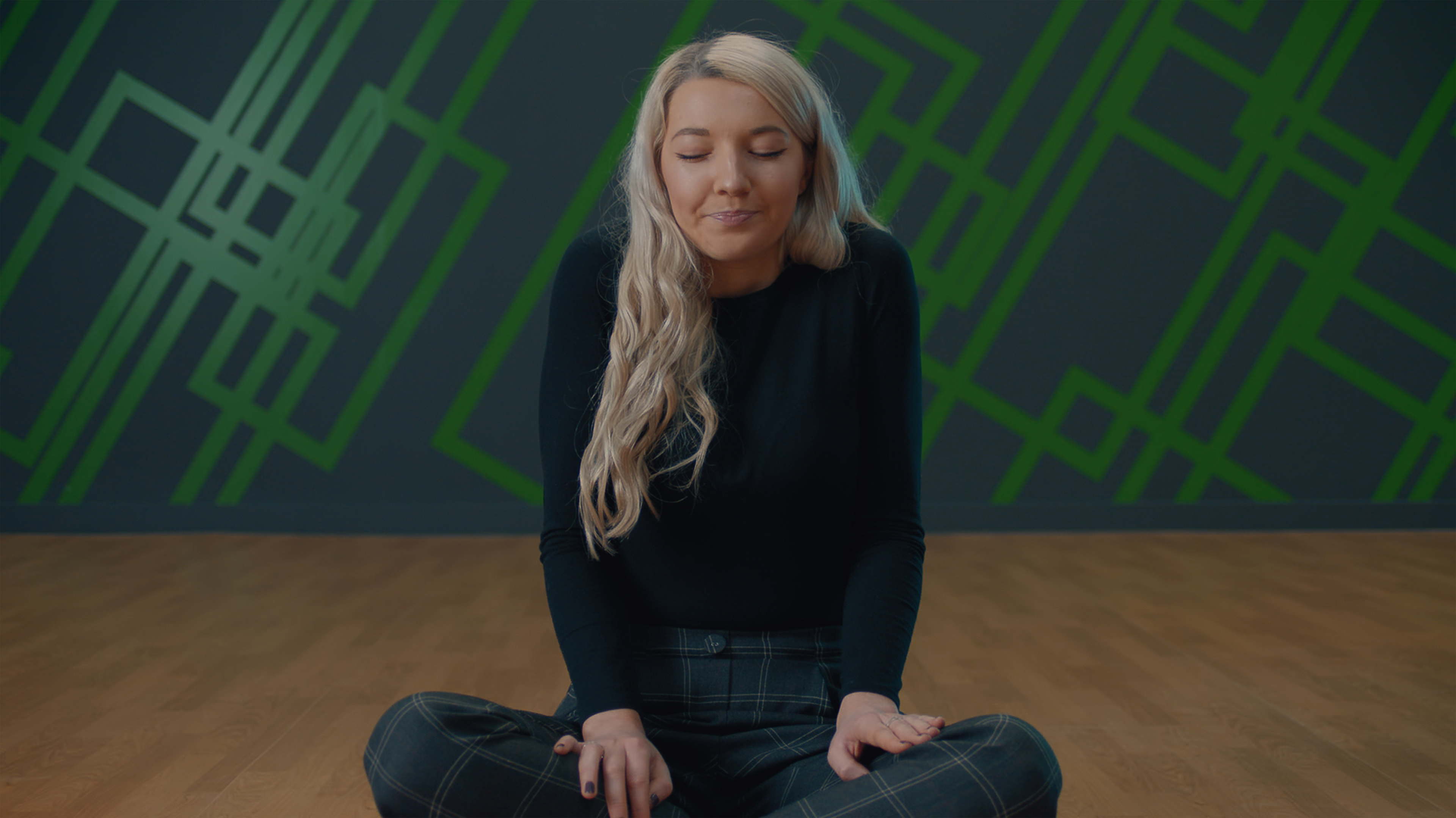 10-minute Progressive Muscle Relaxation (PMR) with Sophie