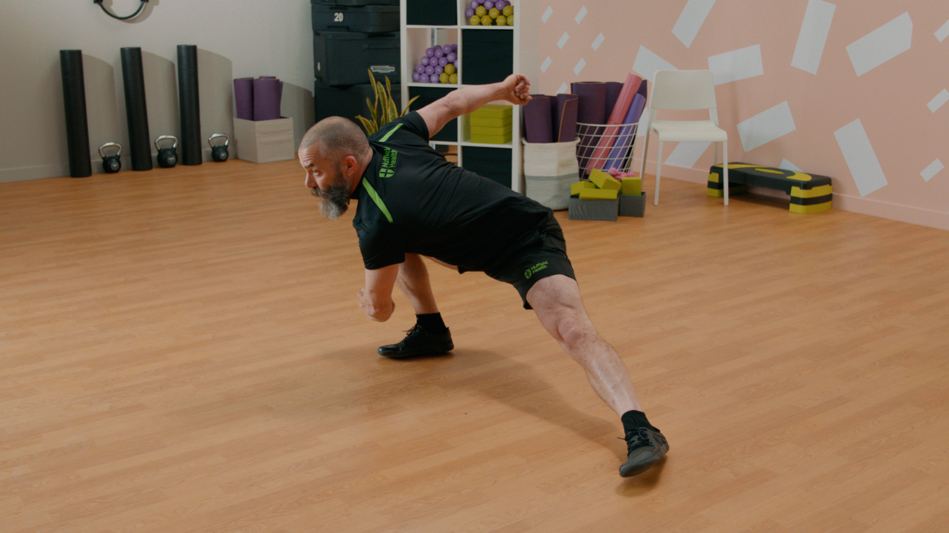 Beginners' Workout with Paul #1