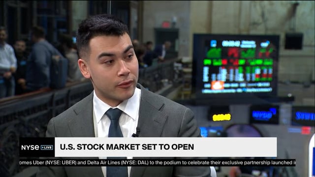 Dow Picks up Steam with House Shutdown Vote on Deck