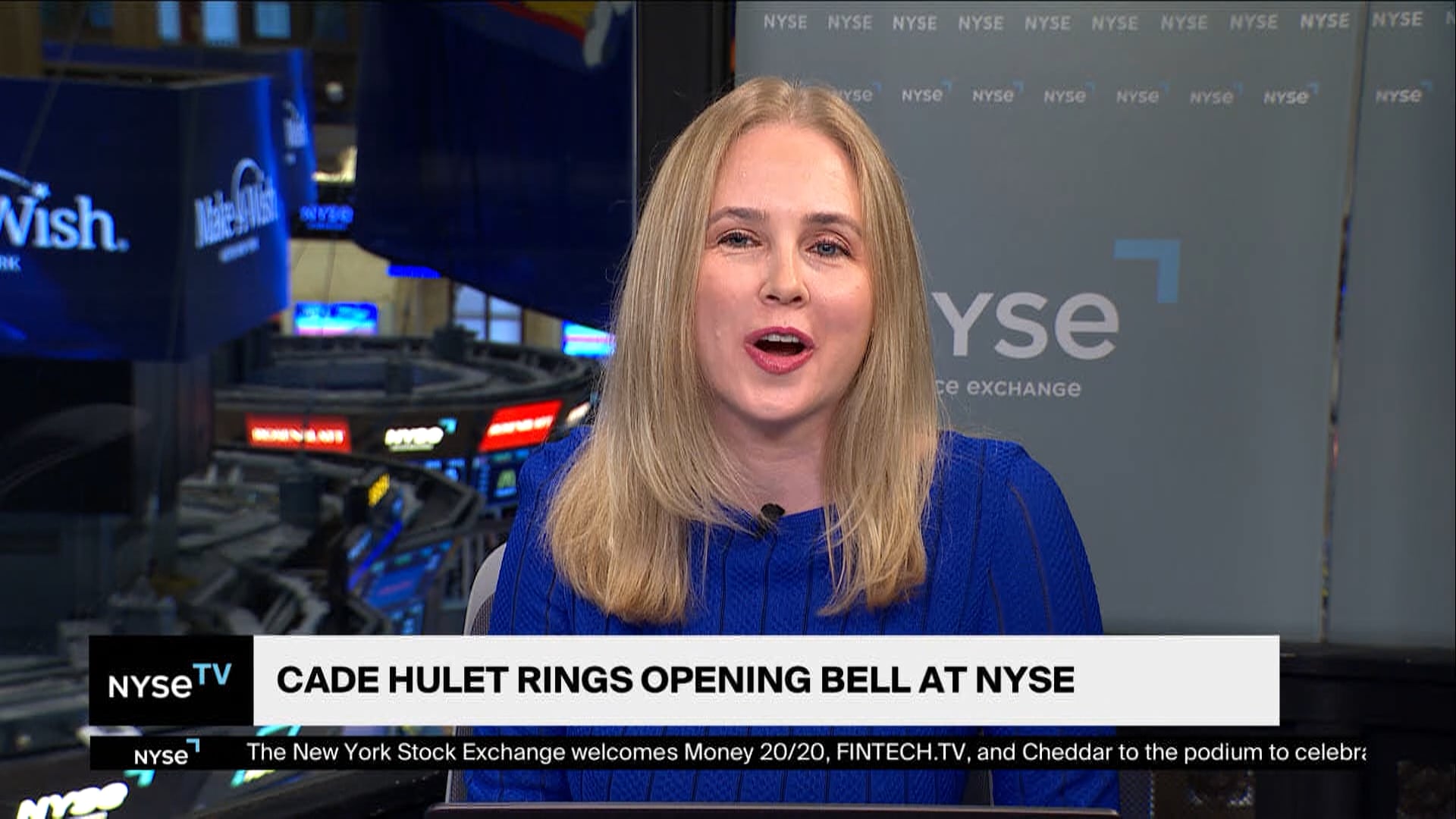 Dow Hits Intraday High as Major Averages Score Winning Week