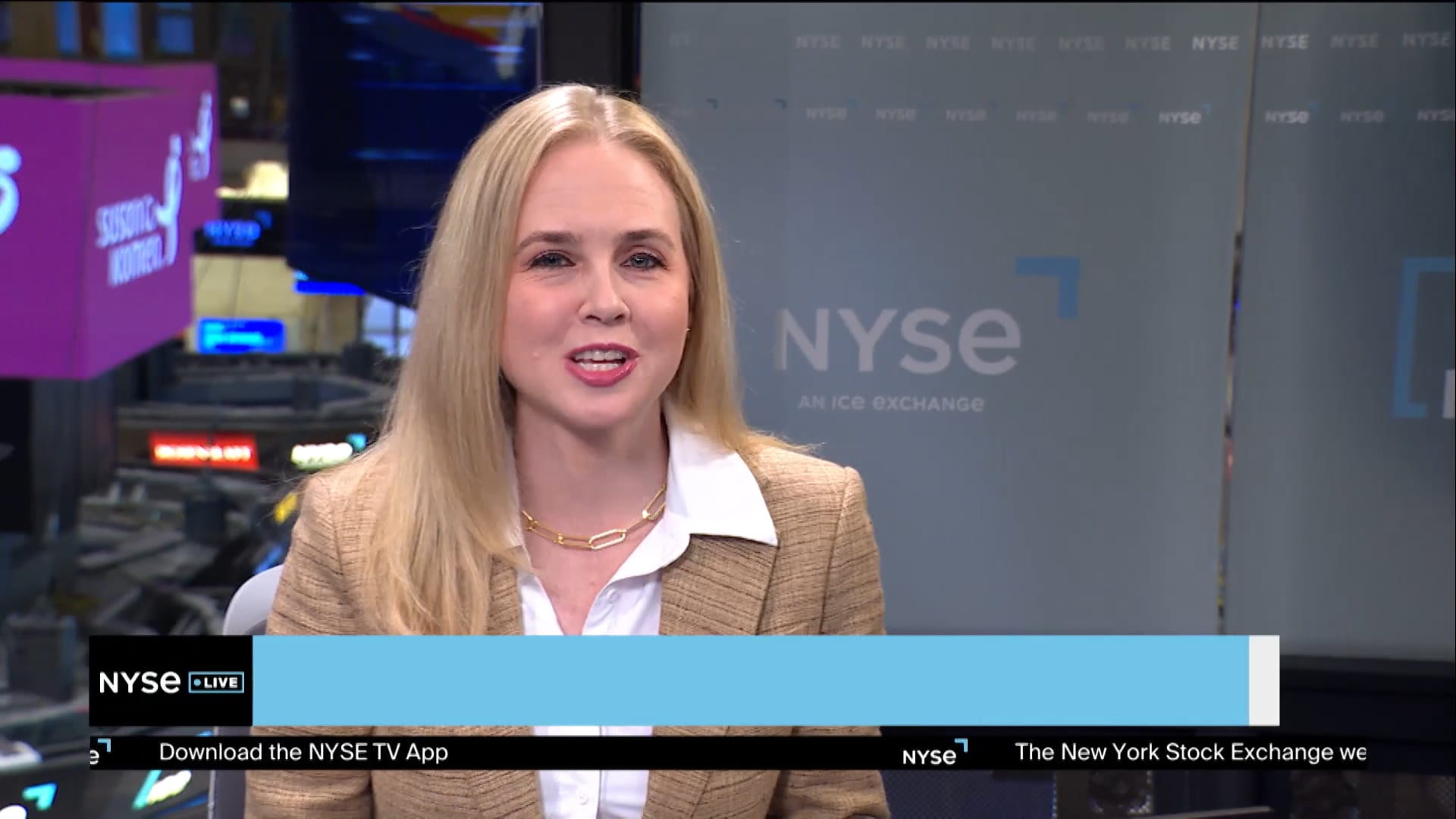 Stocks Fluctuate as Investors Balance Earnings, Trade, and Shutdown Latest