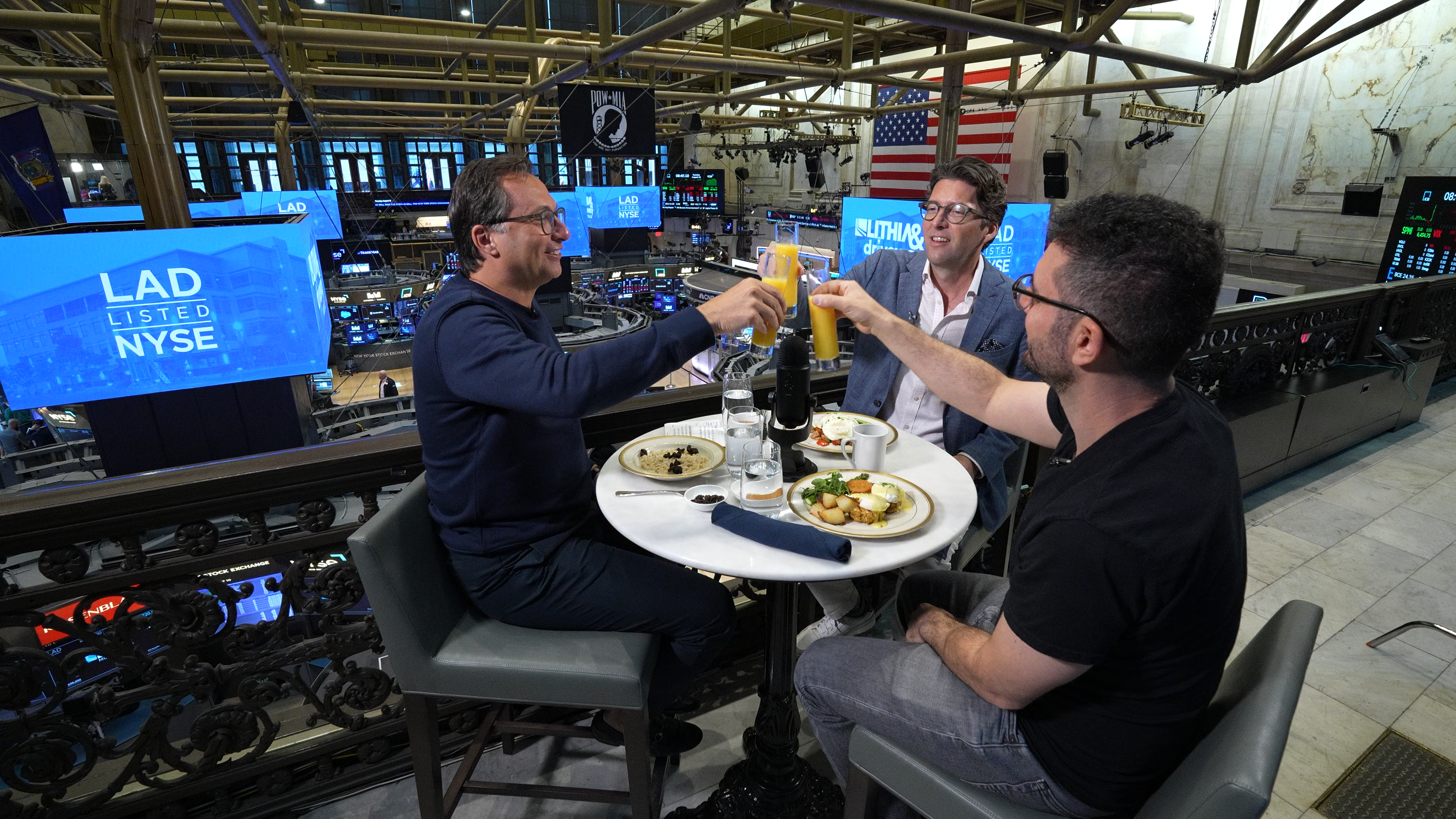 AI, Ambition, and Innovation with HumanX's Stefan Weitz & Pinecone's Edo Liberty