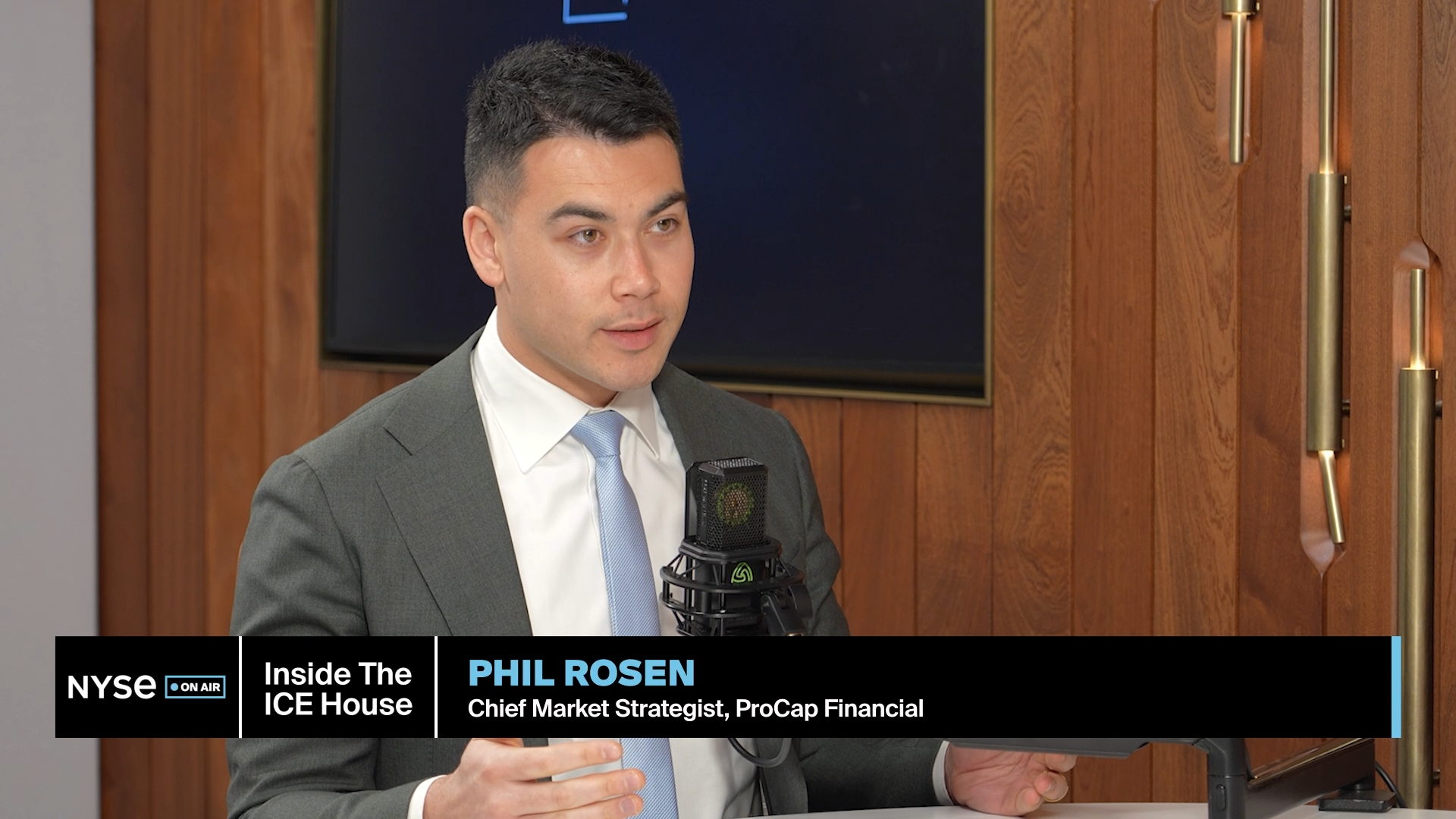 April Markets in Focus: Headline Driven Volatility, AI Impact, Long-Term Signals