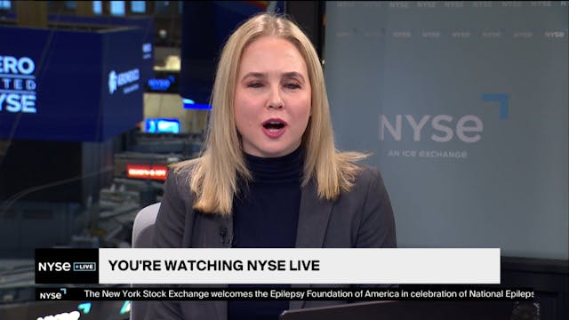 ‘Queen of Eyebrows’ Anastasia Gets Pe...