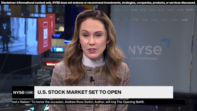 S&P 500 Closes Above 6,800 for First ...