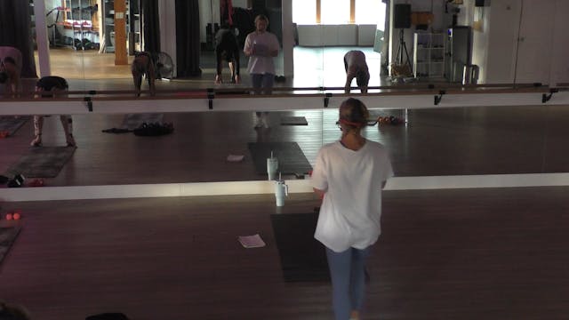 HIIT w Hilarey 12-20-23