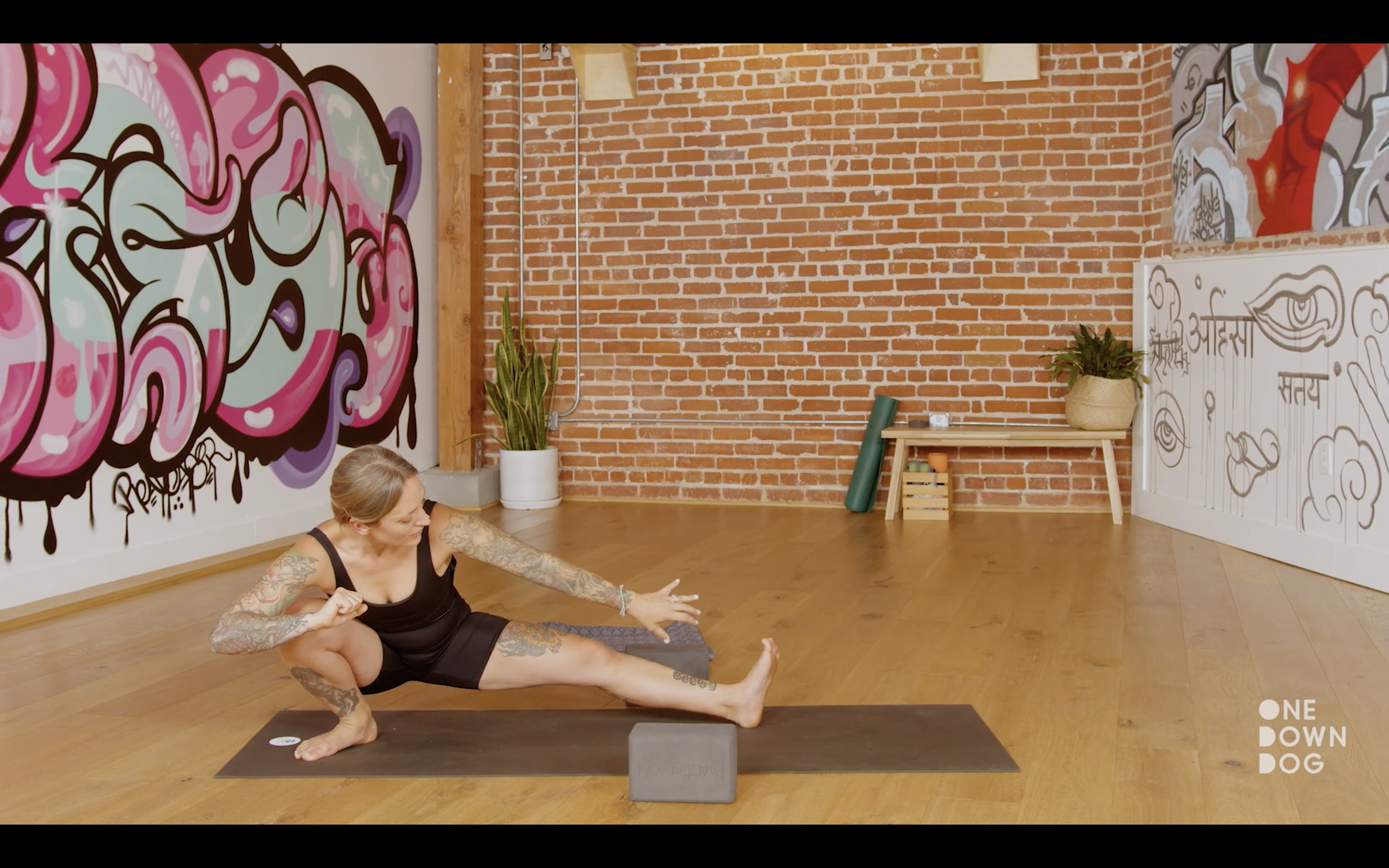 FLOW - Hands Free Hip Mobility