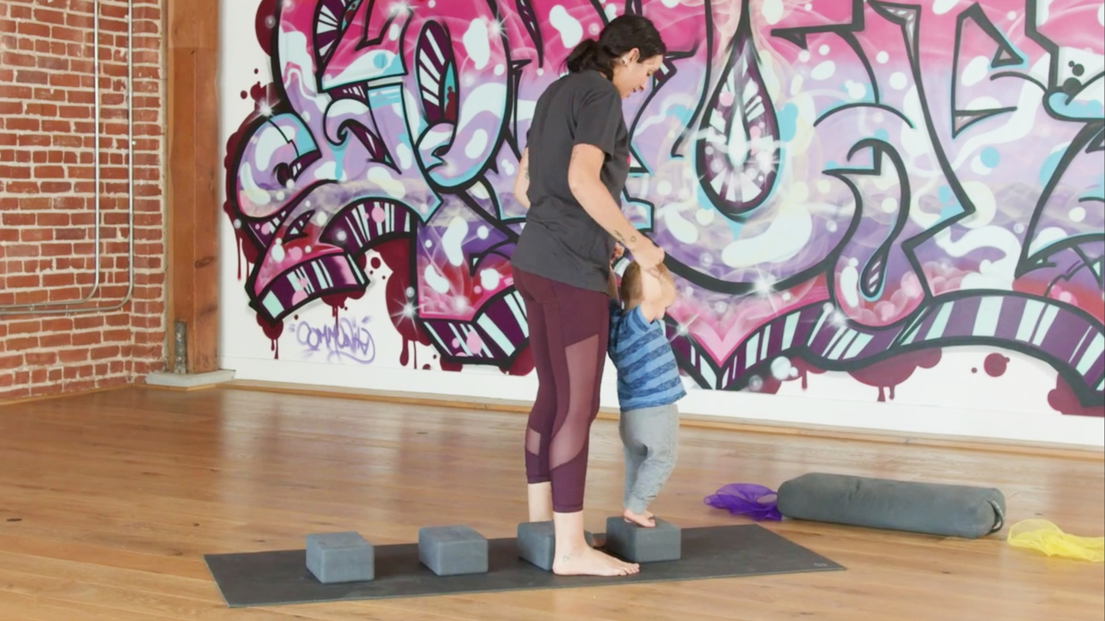 FAMILY - Flowing With The Fam