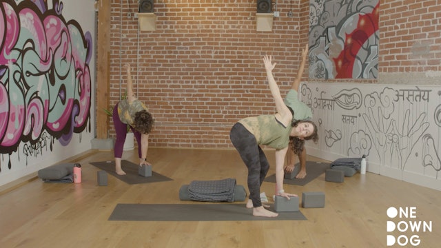 FLOW - Yoga For Turning Off The Outside World