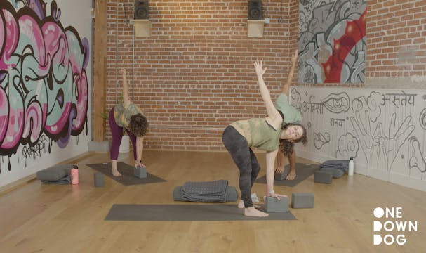 FLOW - Yoga For Turning Off The Outsi...